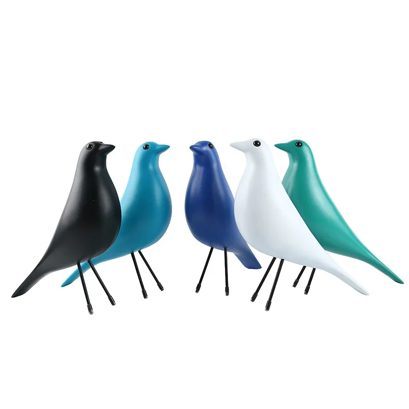 Animal sculpture Eames bird resin crafts, simple table top ornaments, fashion home decoration, new home holiday gifts.
Animal sculpture Eames bird resin crafts, simple table top ornaments, fashion home decoration, new home holiday gifts.