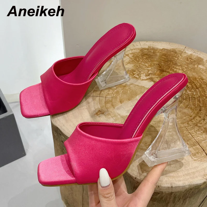 Женские туфли без задника Aneikeh, прозрачные треугольные шлепанцы с открытым носком, без задника, шелковые сандалии, Размеры 35-40, лето
Женские туфли без задника Aneikeh, прозрачные треугольные шлепанцы с открытым носком, без задника, шелковые сандалии, Размеры 35-40, лето