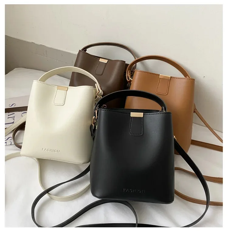 Fashion Large-capacity Bucket Crossbody Bags for Women New Casual Portable Shoulder Messenger Bag Ladies Fasion Handbags Purses
Fashion Large-capacity Bucket Crossbody Bags for Women New Casual Portable Shoulder Messenger Bag Ladies Fasion Handbags Purses