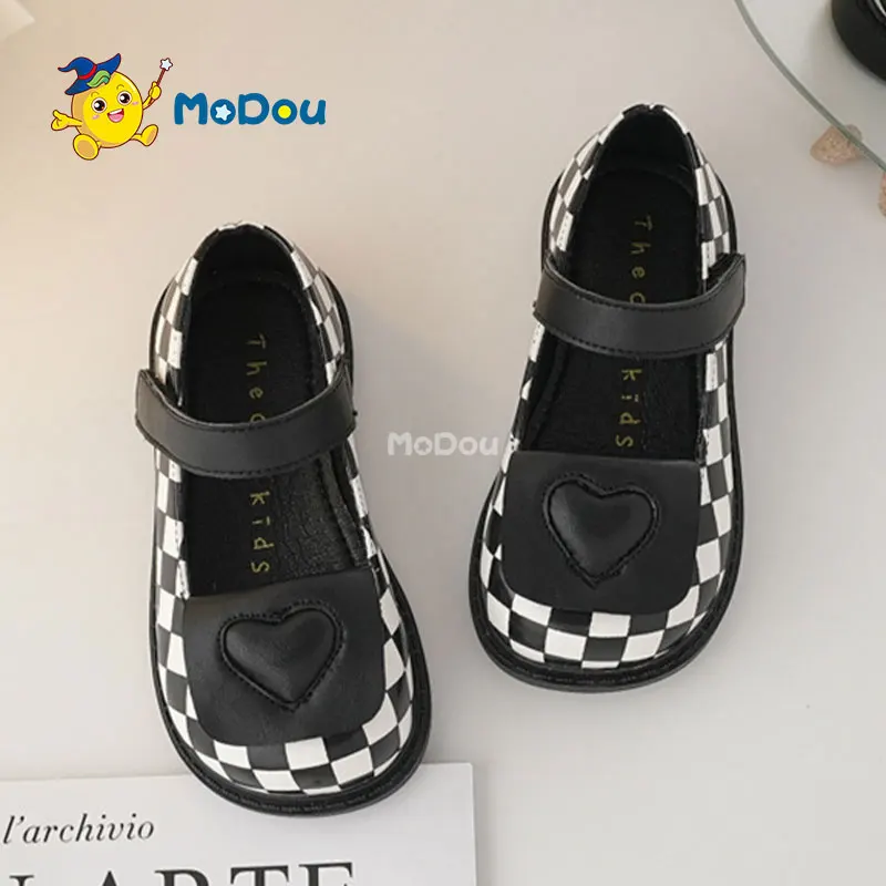 Mo Dou 2022 Spring New Style Sandals Korean Version Ultrafiber Vamp Skin Friendly Lining Non Slip Sole Hook And Loop Rubber
Mo Dou 2022 Spring New Style Sandals Korean Version Ultrafiber Vamp Skin Friendly Lining Non Slip Sole Hook And Loop Rubber