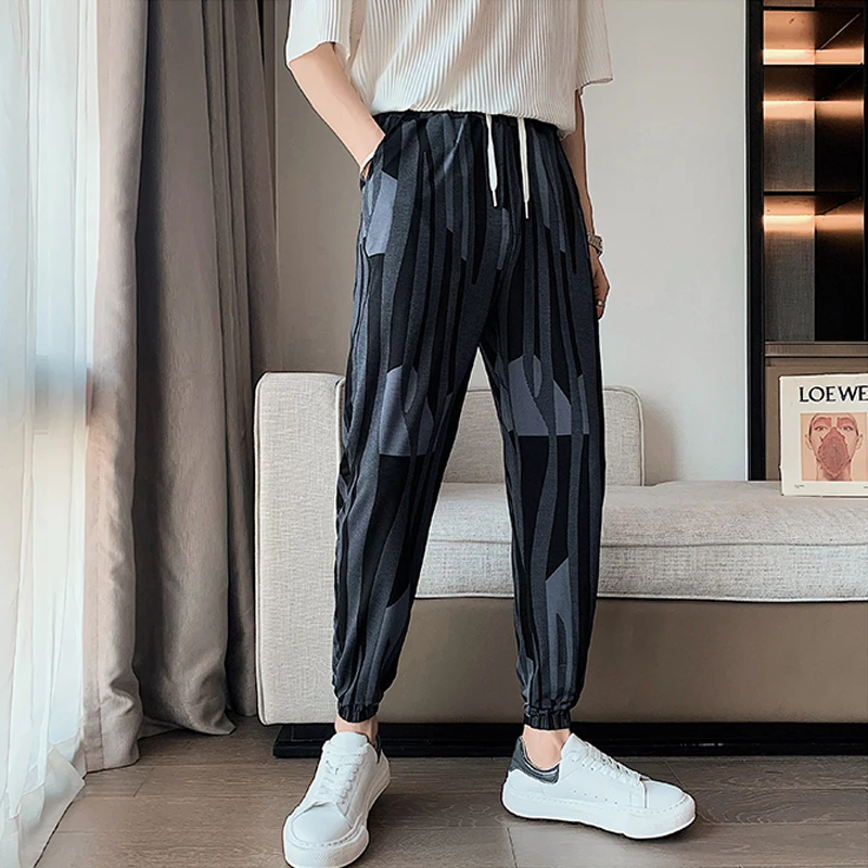 Summer Thin Harem Pants Men Streetwear Fashion Hip Hop Printed Ice Silk Pant Men Sweatpants Trousers
Summer Thin Harem Pants Men Streetwear Fashion Hip Hop Printed Ice Silk Pant Men Sweatpants Trousers