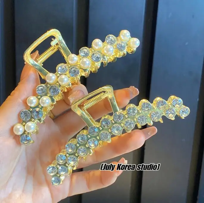 ins Korea elegant temperament pearl rhinestone large back hair claw metal shark clip for women
ins Korea elegant temperament pearl rhinestone large back hair claw metal shark clip for women
