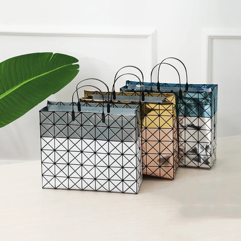 20 шт./лот подарочные пакеты из ПВХ в клетку с ручками, пластиковые пакеты для деловой упаковки, блестящие пакеты для покупок, 3 размера, пакет...
20 шт./лот подарочные пакеты из ПВХ в клетку с ручками, пластиковые пакеты для деловой упаковки, блестящие пакеты для покупок, 3 размера, пакет...