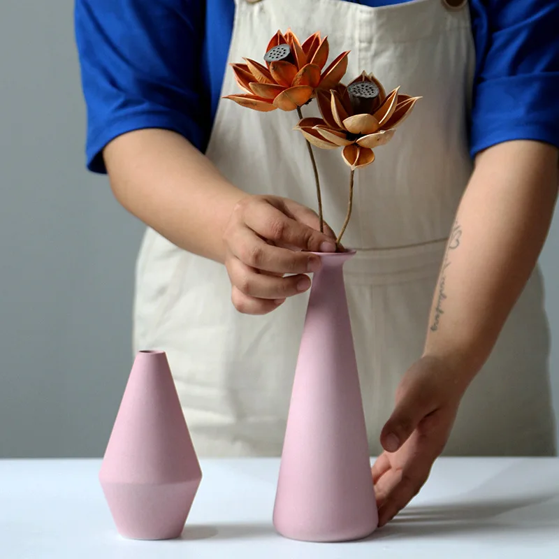 Nordic Decor Modern Ceramic Flower Vase Decoration For Home Decor Dried Flowers Vases Living Room Decoration Bedroom Decoration
Nordic Decor Modern Ceramic Flower Vase Decoration For Home Decor Dried Flowers Vases Living Room Decoration Bedroom Decoration