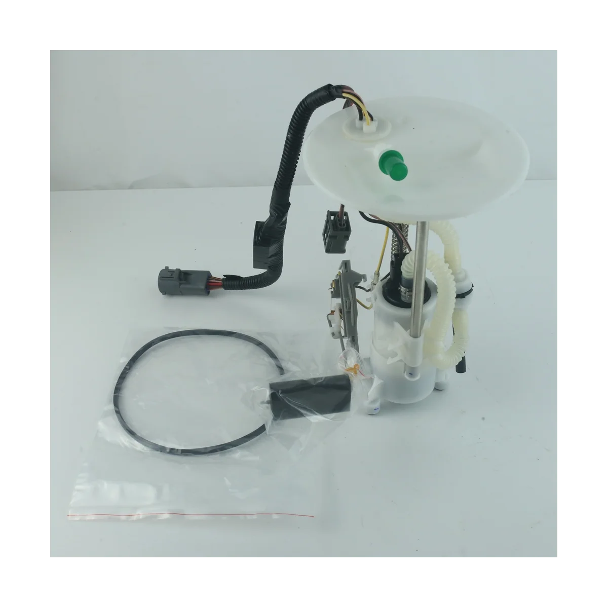 Электрический топливный насос E2350M E2355M в сборе 4L2Z9H307DA P76125M FG0864 для Ford Explorer Mercury Mountaineer(4.0L) 03 04
Электрический топливный насос E2350M E2355M в сборе 4L2Z9H307DA P76125M FG0864 для Ford Explorer Mercury Mountaineer(4.0L) 03 04