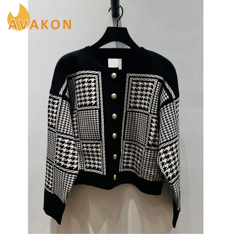 2022 Black and White Woman's Plaid Sweater Single-Breasted Round-Collar Cardigan Winter&Autumn Long Sleeve Coat for Office Lady
2022 Black and White Woman's Plaid Sweater Single-Breasted Round-Collar Cardigan Winter&Autumn Long Sleeve Coat for Office Lady