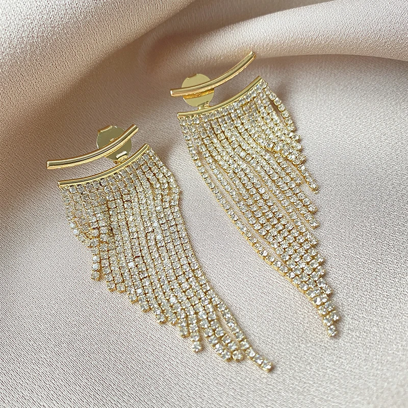 Long Tassel Earrings for Women Zirconia Leaf Drop Earring Chic Party Birthday Jewelry Fashion Accessories Zircon
Long Tassel Earrings for Women Zirconia Leaf Drop Earring Chic Party Birthday Jewelry Fashion Accessories Zircon