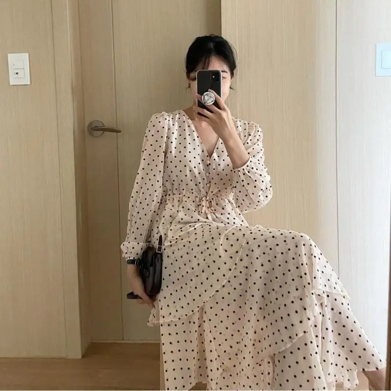 Женское шифоновое платье в горошек, белое элегантное праздничное платье с длинным рукавом, лето 2022 
Женское шифоновое платье в горошек, белое элегантное праздничное платье с длинным рукавом, лето 2022