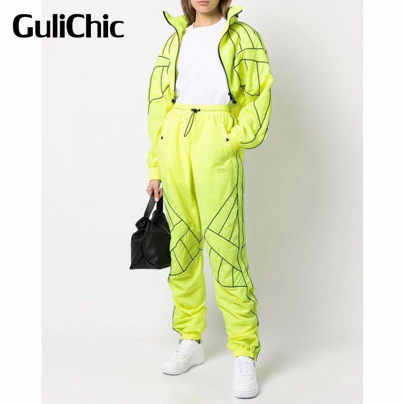 4.4 GuliChic Contrast Color Line Decoration Thin Hooded Zipper Jacket Or Casual Sweatpants Set Women
4.4 GuliChic Contrast Color Line Decoration Thin Hooded Zipper Jacket Or Casual Sweatpants Set Women
