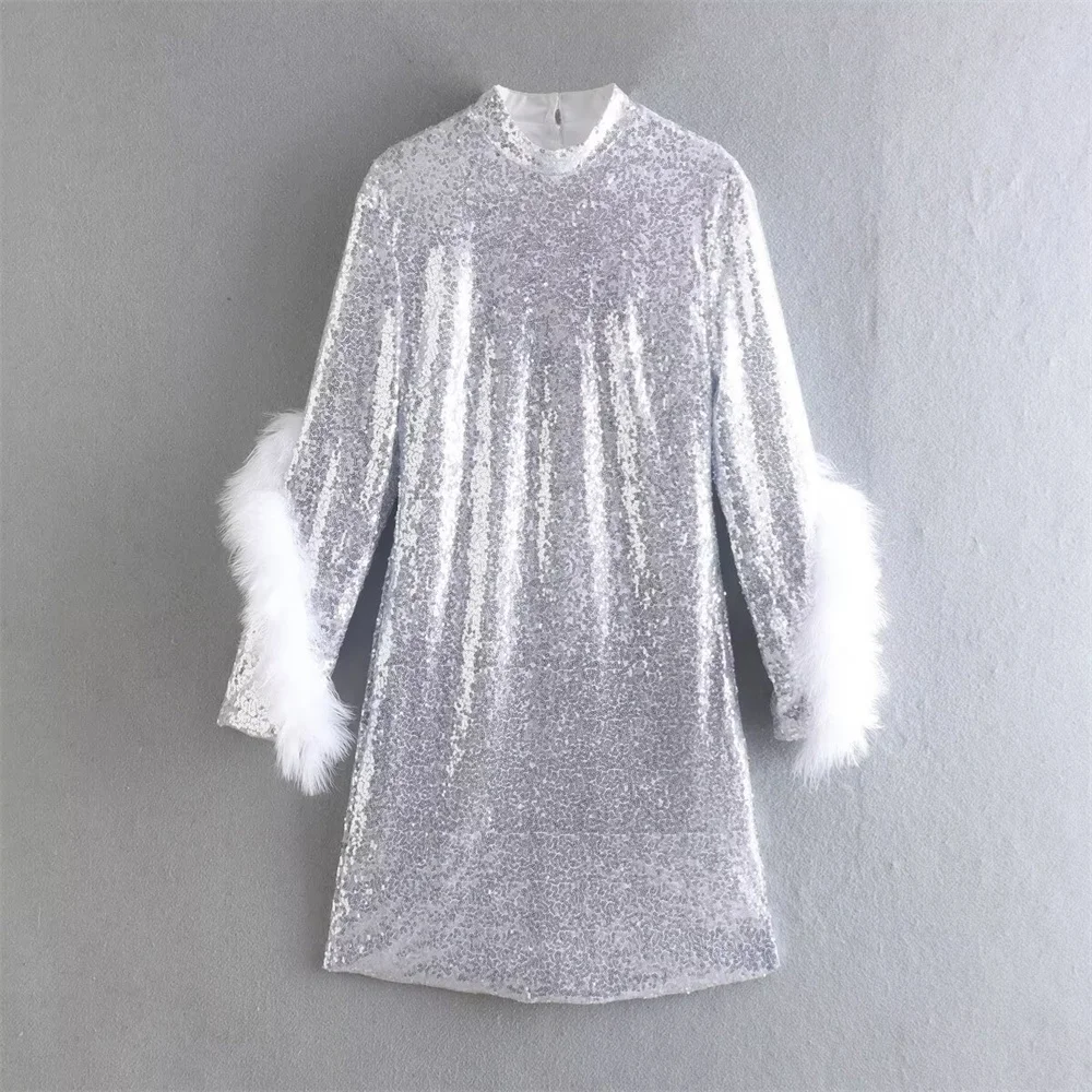 Women's 2023 Spring New Style Chic Fashion Feather Back Hollow Sequin Dress Retro Long Sleeve Dress Robe Women
Women's 2023 Spring New Style Chic Fashion Feather Back Hollow Sequin Dress Retro Long Sleeve Dress Robe Women