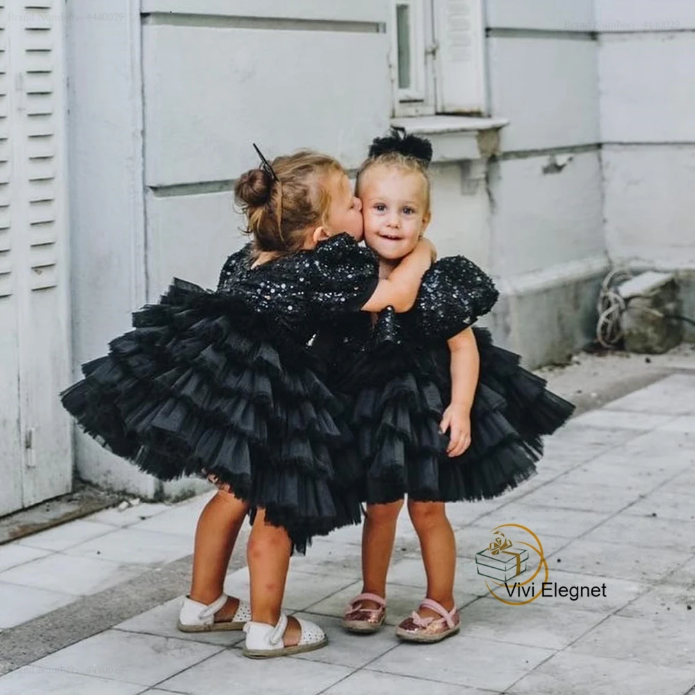 

Scoop Flower Girl Dresses Black Tiered Puffy Tulle Christening Girl Dress Summer Wedding Party Gowns with Sequined فساتين اطفال