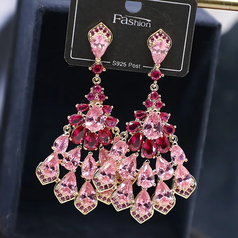 Fashion new temperament earrings European and American court retro micro-encrusted zirconium water drop earrings jewelry
Fashion new temperament earrings European and American court retro micro-encrusted zirconium water drop earrings jewelry