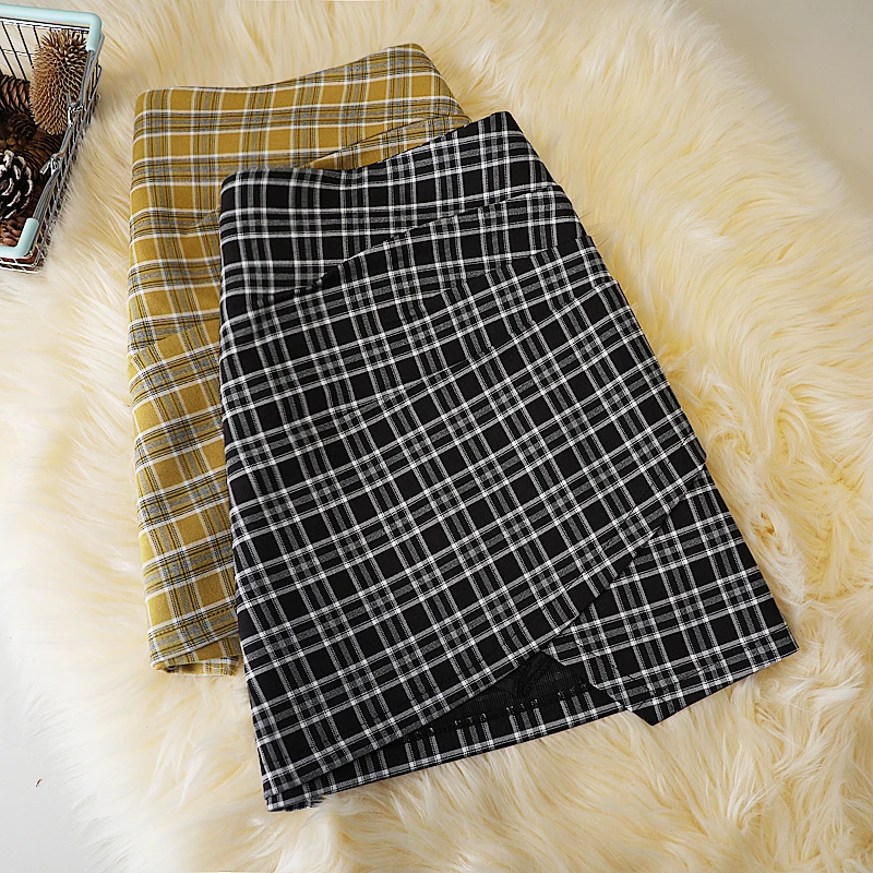French retro plaid skirt women's summer new age-reducing high waist bag hip A-line short skirt college wind-proof short skirt
French retro plaid skirt women's summer new age-reducing high waist bag hip A-line short skirt college wind-proof short skirt