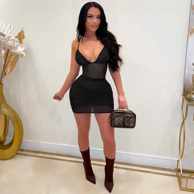 2022 New Summer Women's Fashion Solid Color Suspenders Low-cut Polyester Mesh V-neck Breathable Black Slim Fit Hip Dress
2022 New Summer Women's Fashion Solid Color Suspenders Low-cut Polyester Mesh V-neck Breathable Black Slim Fit Hip Dress