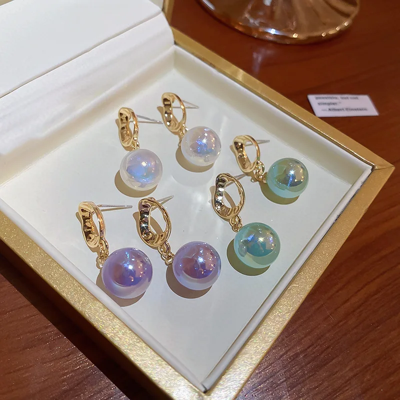 Elegant Hanging Imitation Pearls Hollow Design Finger Earrings for Women Girls Exaggeration Jewelry
Elegant Hanging Imitation Pearls Hollow Design Finger Earrings for Women Girls Exaggeration Jewelry