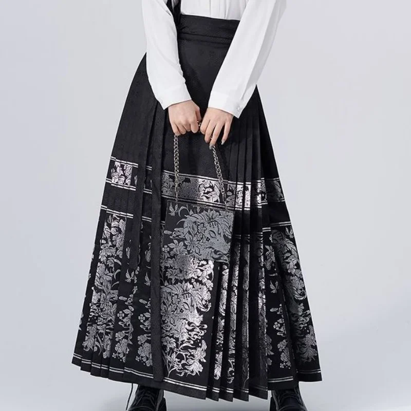 2023 Summer Midi Skirt Vintage Ancient Chinese Court Costumes Horse Face Skirt Spring Elegant Luxury Printed Skirt
2023 Summer Midi Skirt Vintage Ancient Chinese Court Costumes Horse Face Skirt Spring Elegant Luxury Printed Skirt