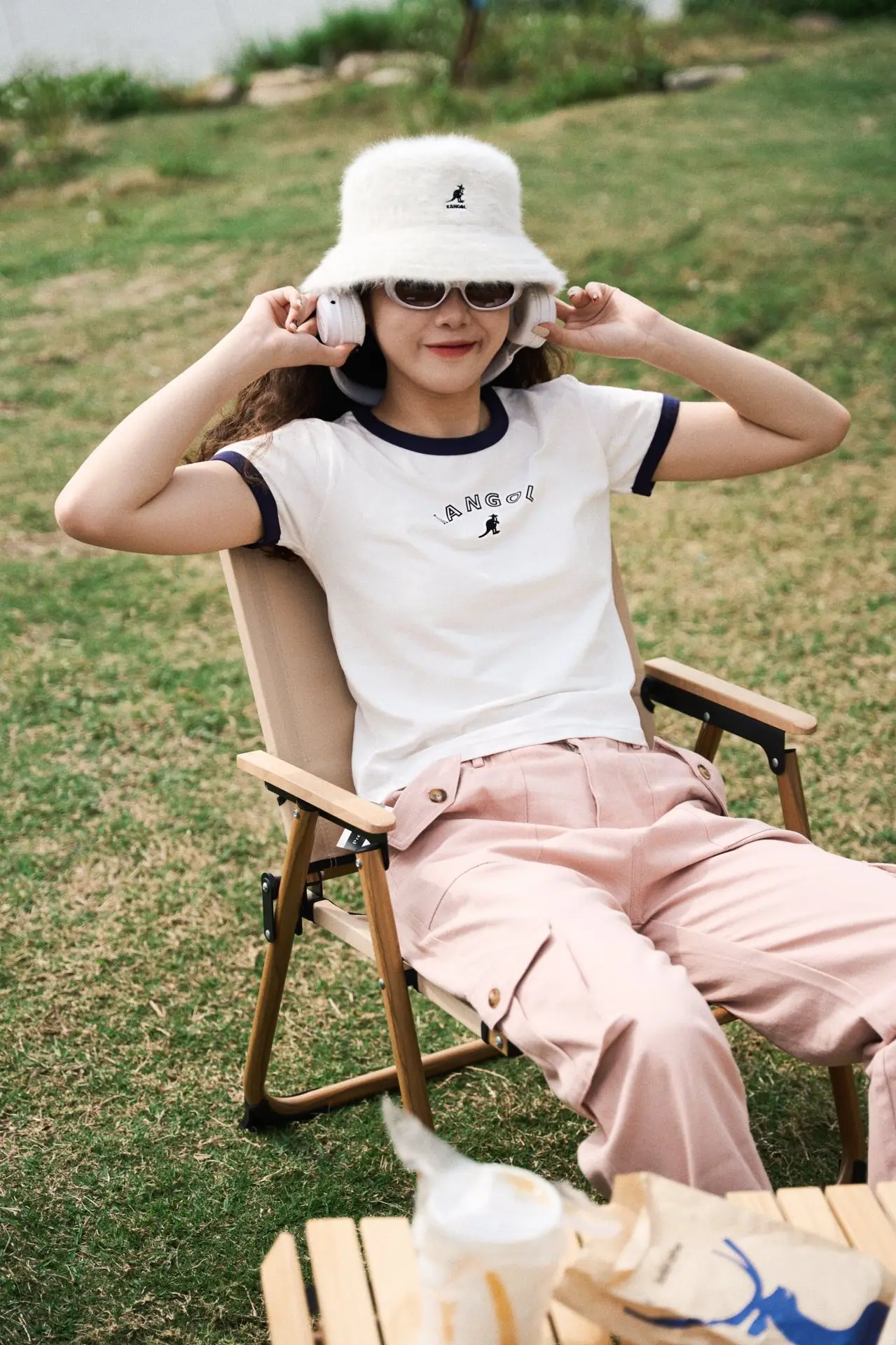 Короткая футболка KANGOL кенгуру с коротким рукавом Пряная девушка вышитый логотип показывает тонкий и белый американский Ретро универсальный топ
Короткая футболка KANGOL кенгуру с коротким рукавом Пряная девушка вышитый логотип показывает тонкий и белый американский Ретро универсальный топ