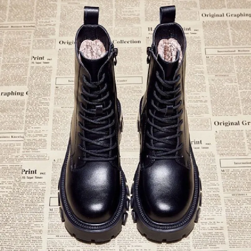 Women Punk Gothic Shoes Ankle Boots Female Brand Designer Women's Winter Combat Boots 2021 New Fur Black Platform Boots For
Women Punk Gothic Shoes Ankle Boots Female Brand Designer Women's Winter Combat Boots 2021 New Fur Black Platform Boots For