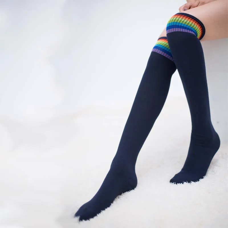 

Чулки до бедра длинные носки женские радужные полосатые женские черные белые зимние хлопковые носки выше колена в японском стиле