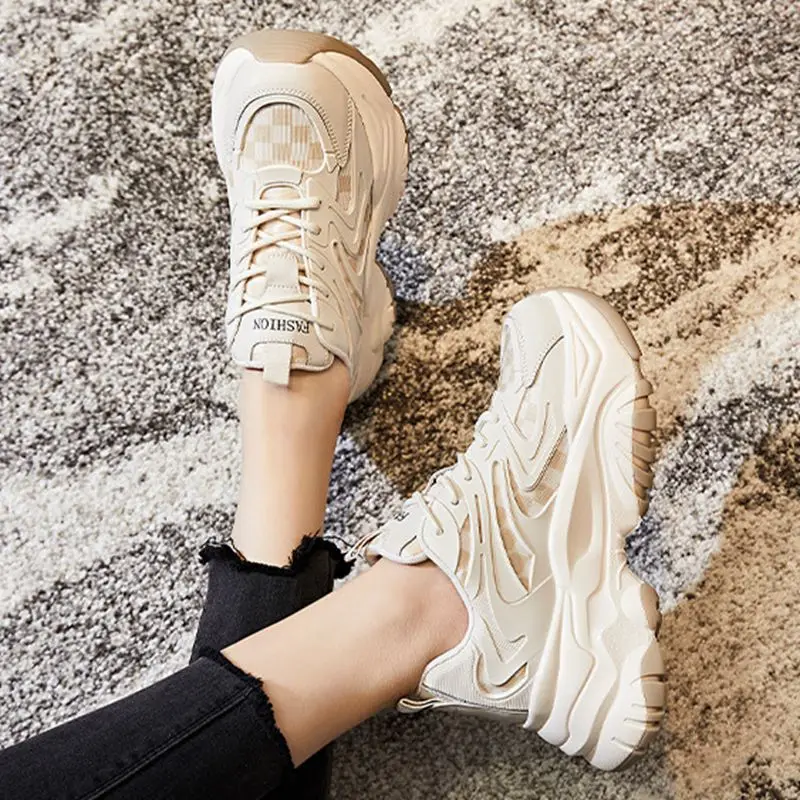 Suction Film Bottom Leather Women's Shoes 2022 Spring New Sports Casual Shoes All-Match Thick-Soled Dad Shoes Women's Trend
Suction Film Bottom Leather Women's Shoes 2022 Spring New Sports Casual Shoes All-Match Thick-Soled Dad Shoes Women's Trend