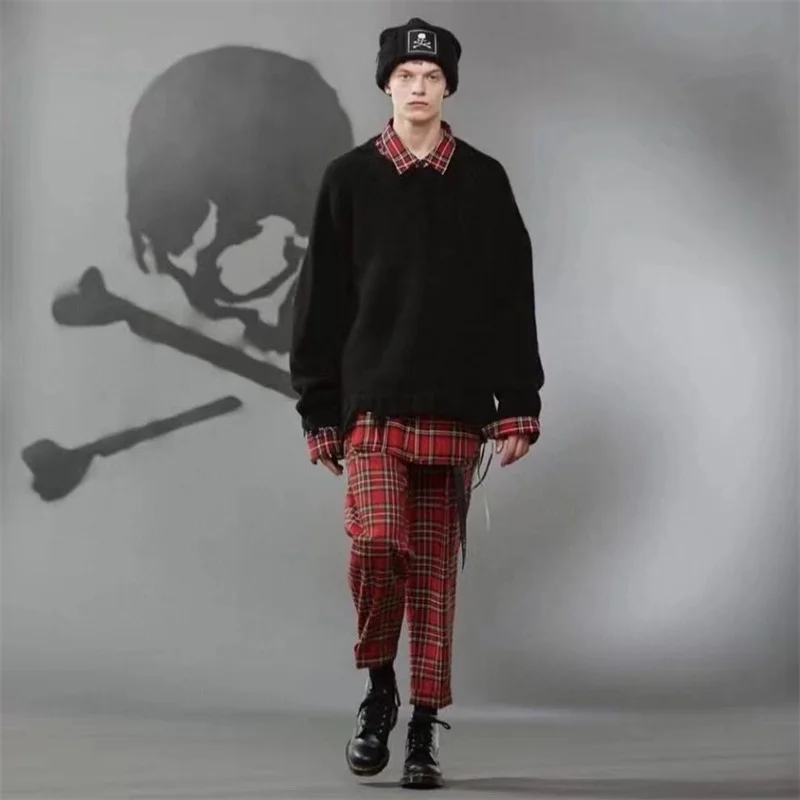 Mastermind MMJ Skull Jacquard Weave Sweater Destruction Men's And Women's Pullovers Loose Coat
Mastermind MMJ Skull Jacquard Weave Sweater Destruction Men's And Women's Pullovers Loose Coat