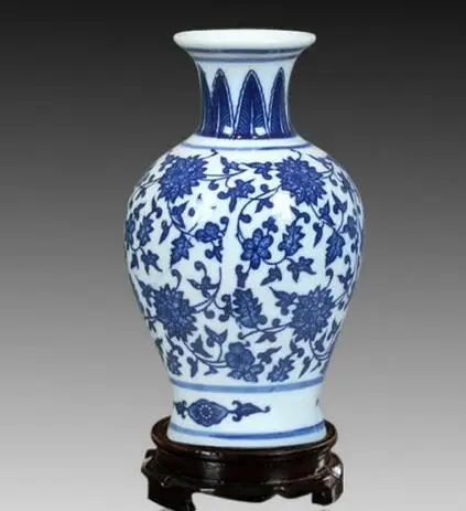 Домашний декор Китай Цзиндэчжэнь сине-белая фарфоровая ваза
Домашний декор Китай Цзиндэчжэнь сине-белая фарфоровая ваза