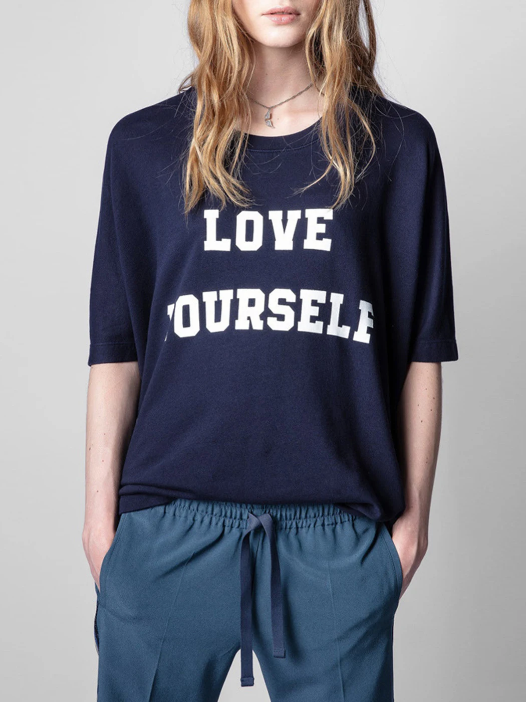 Letter Print T-Shirt Women 2022 Summer Round NeckShort Sleeve Casual Tees Tops Femme Loose Shirts Tee Shirt Fashion Tshirt
Letter Print T-Shirt Women 2022 Summer Round NeckShort Sleeve Casual Tees Tops Femme Loose Shirts Tee Shirt Fashion Tshirt