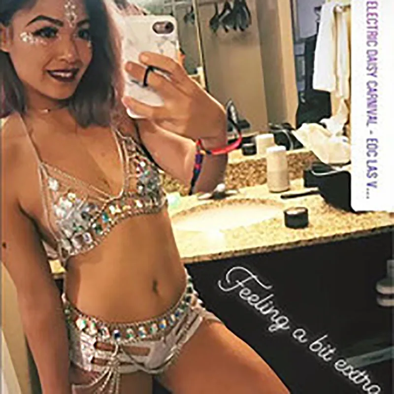 Sexy Body Chain Tank Top Crystal Jewelry Chest Belt Waist Skirt Sequins Top Set Party Dance Rave Wear
Sexy Body Chain Tank Top Crystal Jewelry Chest Belt Waist Skirt Sequins Top Set Party Dance Rave Wear