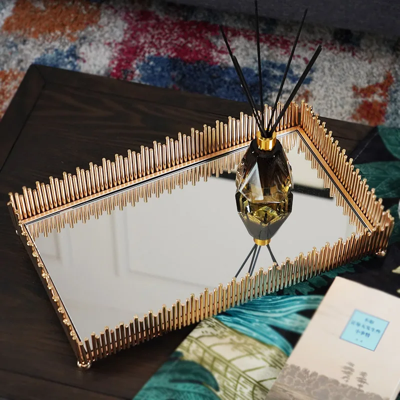 Modern Simple Golden Alloy Mirror Tray Desktop Jewelry Storage Tray Model Room Light Luxury Art Ornaments
Modern Simple Golden Alloy Mirror Tray Desktop Jewelry Storage Tray Model Room Light Luxury Art Ornaments