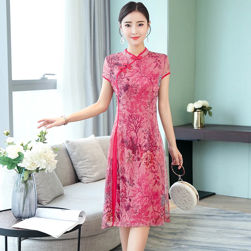 Женское шифоновое платье-Ципао с коротким рукавом и юбкой в иностранном стиле
Женское шифоновое платье-Ципао с коротким рукавом и юбкой в иностранном стиле