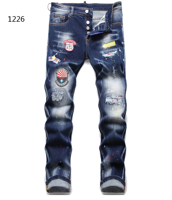 New Dsquared2 men's and women's models stretch small straight jeans with badge holes and paint dots, sizes30(46)--38(54) 1226
New Dsquared2 men's and women's models stretch small straight jeans with badge holes and paint dots, sizes30(46)--38(54) 1226