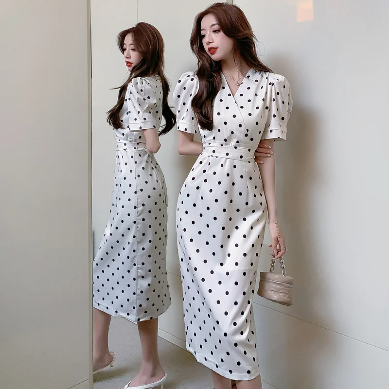 Vintage Elegant Office OL Party Dress 2022 Summer Polka Dot Satin V-Neck Puff Sleeve High Waist Lace Up Midi Dress Vestidos
Vintage Elegant Office OL Party Dress 2022 Summer Polka Dot Satin V-Neck Puff Sleeve High Waist Lace Up Midi Dress Vestidos