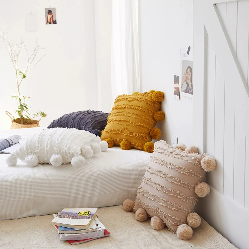 Cotton And Linen Jacquard Small Plush Around The Ball Craft Sofa Cushion Cover Home Bedroom Decoration Pillowcase
Cotton And Linen Jacquard Small Plush Around The Ball Craft Sofa Cushion Cover Home Bedroom Decoration Pillowcase
