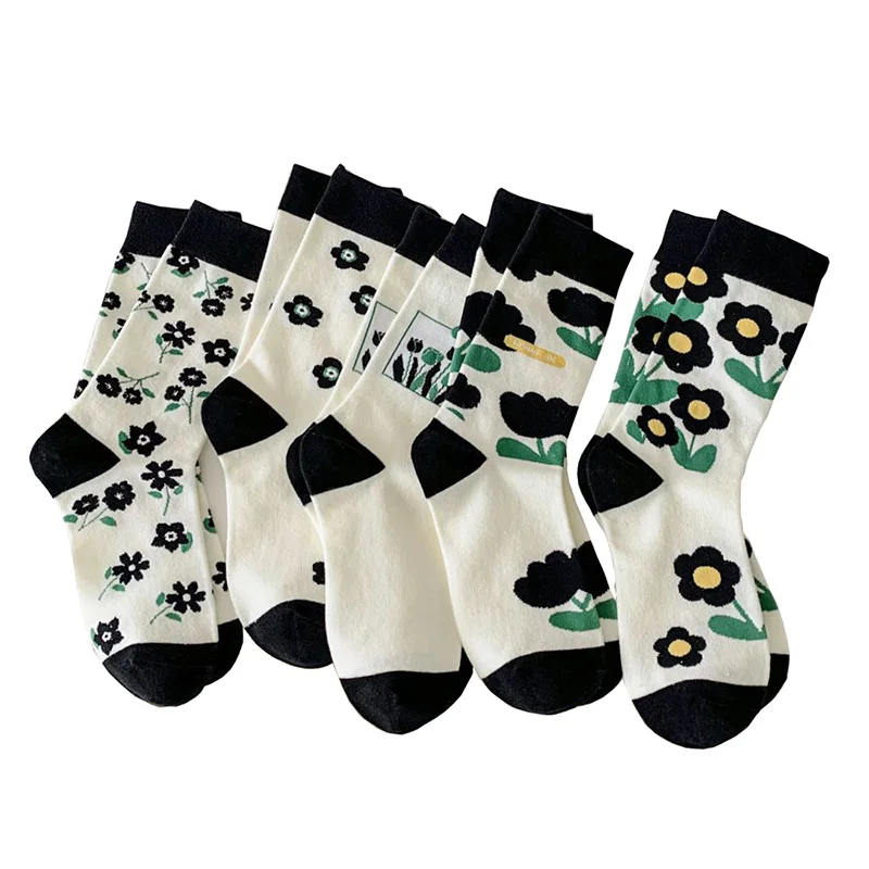 2 Pairs Black White Stitching Long Socks Women Winter Cotton Flowers Print Fashion Luxury Socks Cute Slouch Kawaii Calze Donna
2 Pairs Black White Stitching Long Socks Women Winter Cotton Flowers Print Fashion Luxury Socks Cute Slouch Kawaii Calze Donna