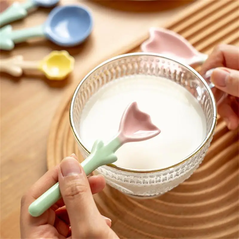 

Ins Three-dimensional Tulip-shaped Ceramic Cute Spoon Coffee Spoon Breakfast Spoon Dessert Spoon Ice Cream Spoon Rice Spoon
