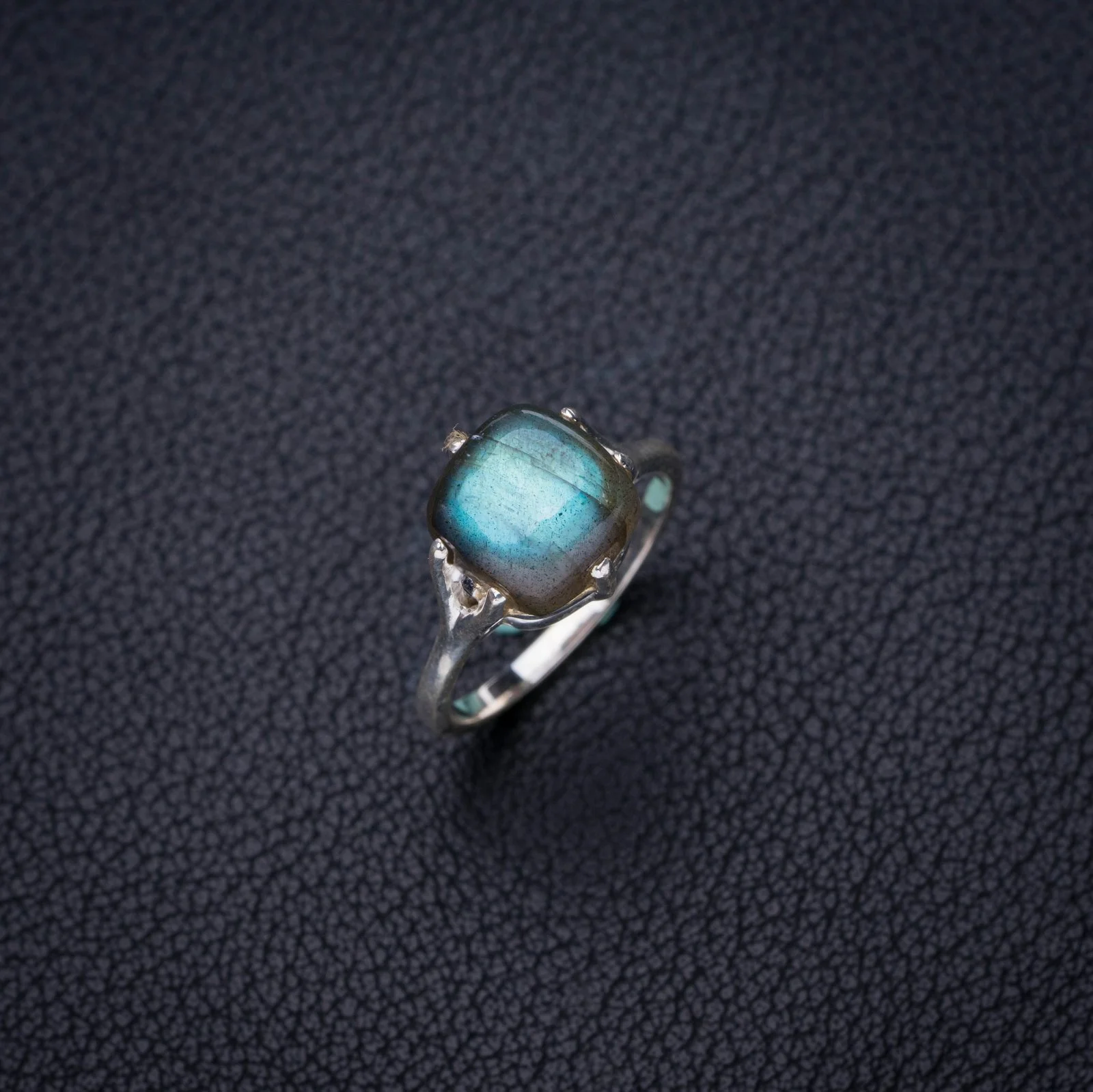 StarGems Natural Blue Fire Labradorite Handmade 925 Sterling Silver Ring 6 E7364
StarGems Natural Blue Fire Labradorite Handmade 925 Sterling Silver Ring 6 E7364