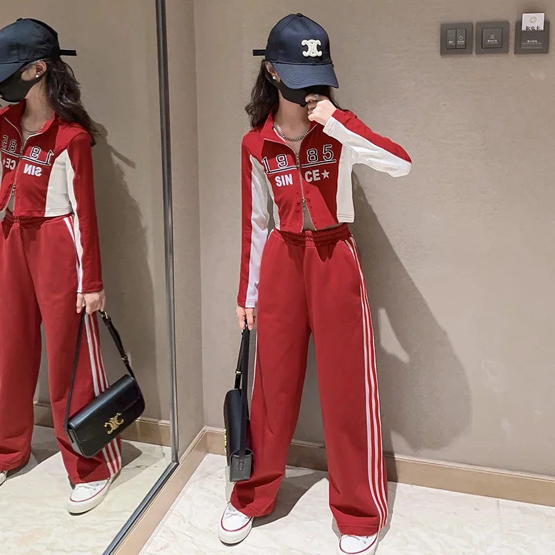 Girls' two-piece spring 2023 new style fashion personality girls wear a cool Latin American style suit
Girls' two-piece spring 2023 new style fashion personality girls wear a cool Latin American style suit