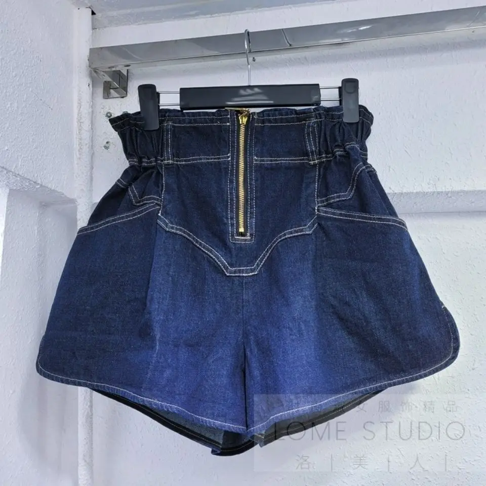 In The Summer of 2022, The New Yesha European High Waist Wide Leg Jeans Shorts Jeans Girl
In The Summer of 2022, The New Yesha European High Waist Wide Leg Jeans Shorts Jeans Girl