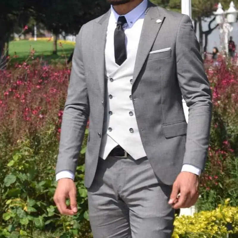 Classic Peak Lapel tuxedos groom wedding men suits mens wedding suits tuxedo costumes de pour hommes men(Jacket+Pants+Tie+Vest)
Classic Peak Lapel tuxedos groom wedding men suits mens wedding suits tuxedo costumes de pour hommes men(Jacket+Pants+Tie+Vest)