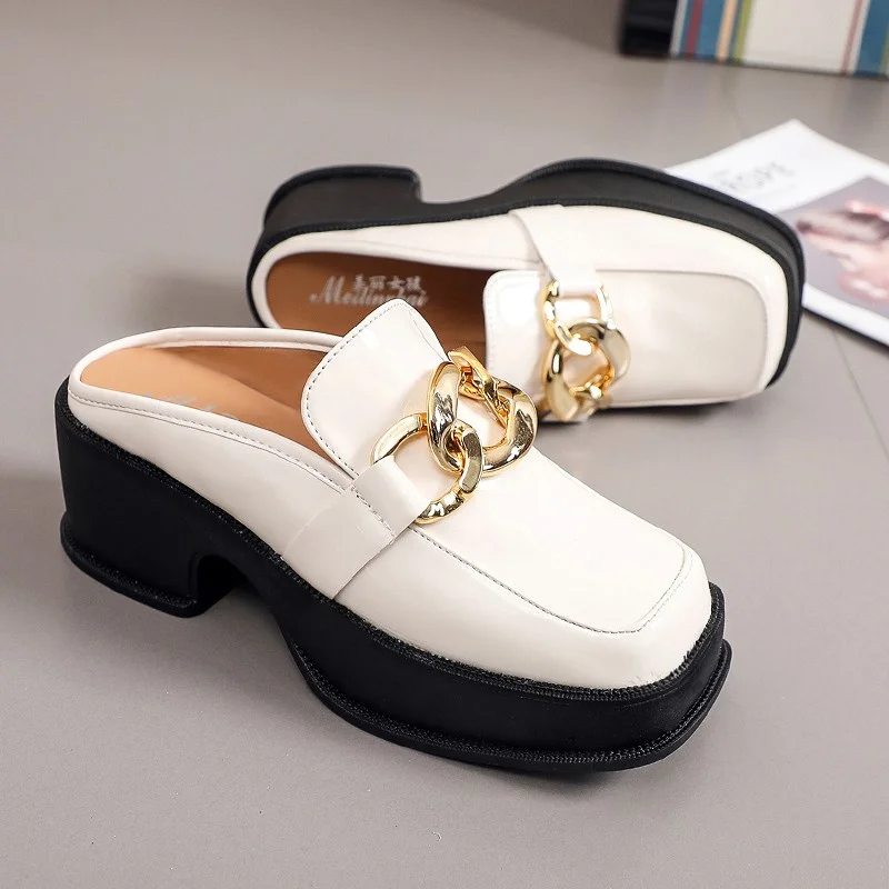 Women's Shoes Slippers Spring New Fashion Metal Decorative Round Toe Mules Indoor Zapatillas Mujer Casa Platform Slides Shoes
Women's Shoes Slippers Spring New Fashion Metal Decorative Round Toe Mules Indoor Zapatillas Mujer Casa Platform Slides Shoes