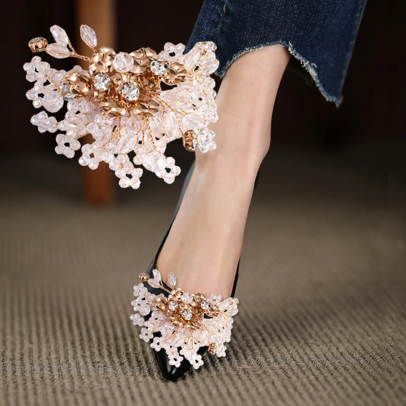 1 Pair Beads Shoe Clips Self-adhesive Rhinestone Metal Shoe Embellishment Bridal Wedding Shoe Decor for Pumps Accessories
1 Pair Beads Shoe Clips Self-adhesive Rhinestone Metal Shoe Embellishment Bridal Wedding Shoe Decor for Pumps Accessories