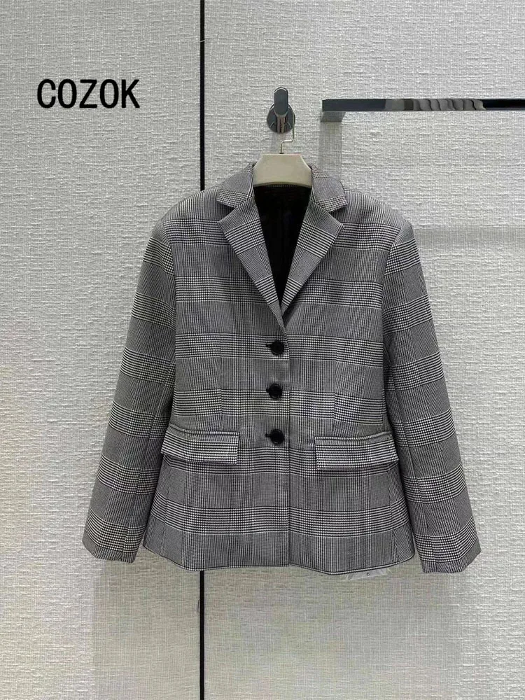 Women single breasted Blazer button Coat Vintage Pockets Three-dimensional cutting Long Sleeve Female Outerwear Chic Top
Women single breasted Blazer button Coat Vintage Pockets Three-dimensional cutting Long Sleeve Female Outerwear Chic Top