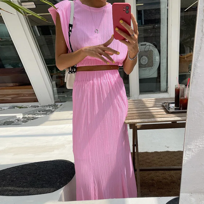 Womens Summer long Skirt Sets Outfits Elegant O-Neck Sleeveless Crop Tops and Elastic Waist Long Dresses Suits two Pieces set
Womens Summer long Skirt Sets Outfits Elegant O-Neck Sleeveless Crop Tops and Elastic Waist Long Dresses Suits two Pieces set