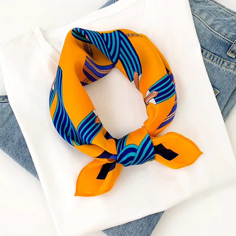 100% Mulberry Silk Scarf Fashion Women Square Scarves Shawl Bandana Hijab Pashmina Foulard Femme Head Scarfs Gift For Lady 53cm 
100% Mulberry Silk Scarf Fashion Women Square Scarves Shawl Bandana Hijab Pashmina Foulard Femme Head Scarfs Gift For Lady 53cm