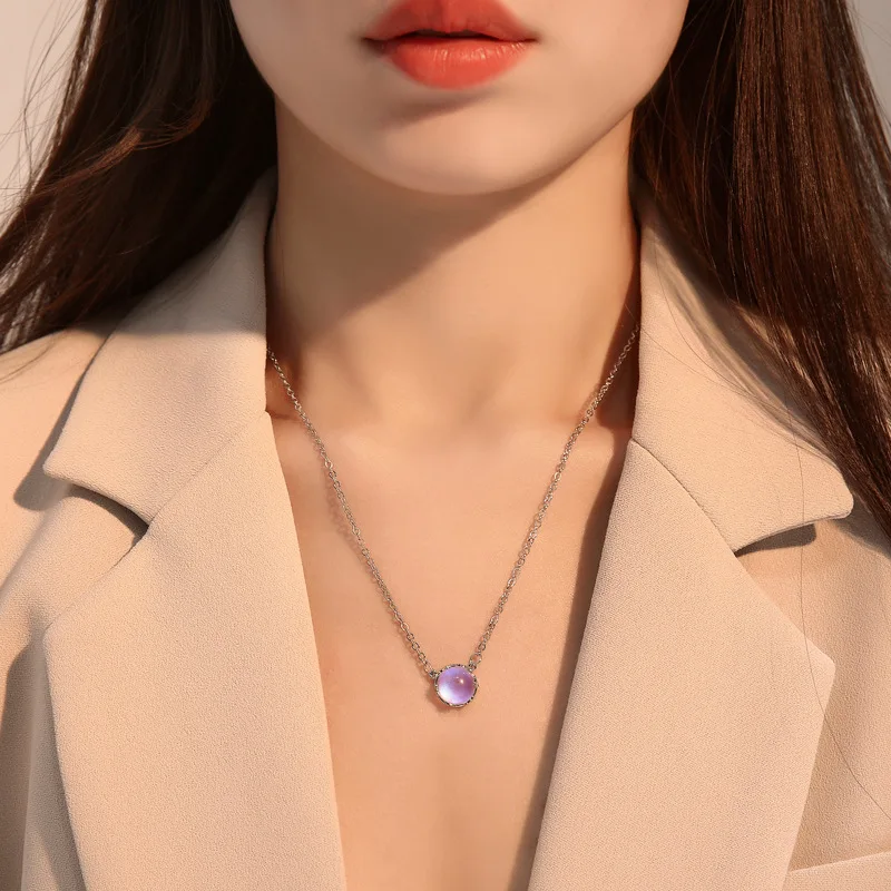 Korean Version of All-match Jewelry, Beautiful Moonstone Necklace, Round Blue Gradient Necklace, Simple and Sweet Clavicle Chain
Korean Version of All-match Jewelry, Beautiful Moonstone Necklace, Round Blue Gradient Necklace, Simple and Sweet Clavicle Chain