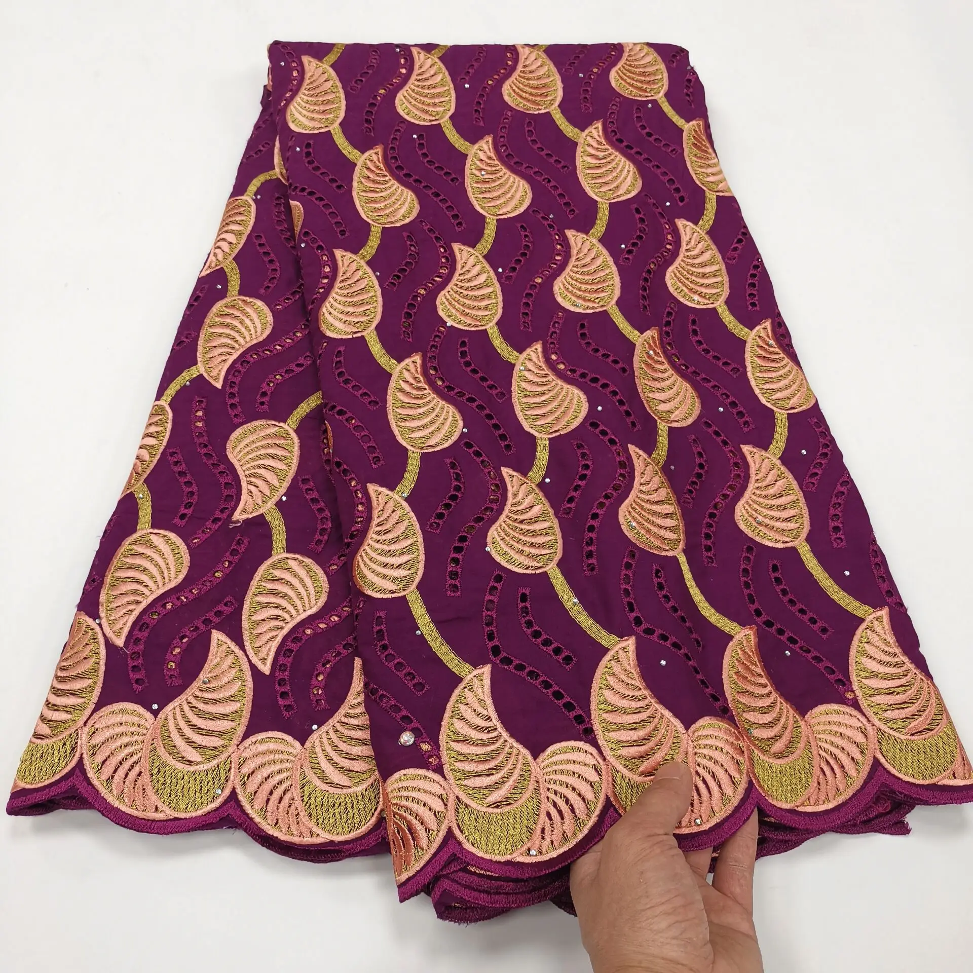 2022 Latest African French Net Lace Fabric Nigerian Swiss Voile Lace In Switzerland 100% Cotton Fabric 5 Yards For Dress
2022 Latest African French Net Lace Fabric Nigerian Swiss Voile Lace In Switzerland 100% Cotton Fabric 5 Yards For Dress