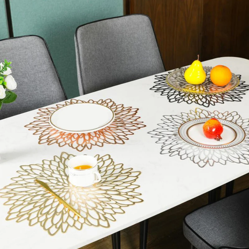 2022 New Hot PVC Hollow Insulation Coaster Pads Table Bowl Mats Home Christmas Decor Heat Resistant Placemat For Dining Table
2022 New Hot PVC Hollow Insulation Coaster Pads Table Bowl Mats Home Christmas Decor Heat Resistant Placemat For Dining Table
