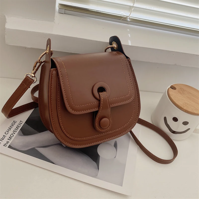 Simple female bag 2022 new fashion single shoulder bag large capacity tassel handbag single shoulder messenger bag
Simple female bag 2022 new fashion single shoulder bag large capacity tassel handbag single shoulder messenger bag