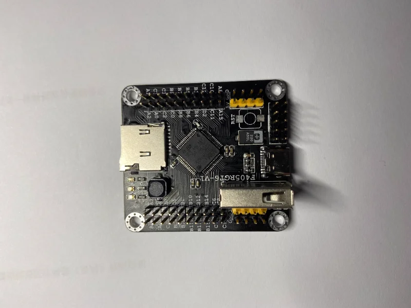 Минимальная система STM32F405RGT6, довольно компактная макетная плата для ядра M4F
Минимальная система STM32F405RGT6, довольно компактная макетная плата для ядра M4F