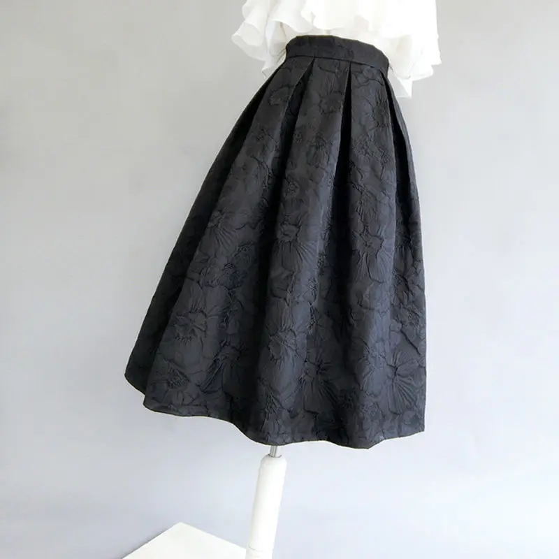 2022 Spring Summer Women New Mid Long Loose Skirts Female High Waist Jacquard Skirts Ladies Print Casual A-line Skirts I223
2022 Spring Summer Women New Mid Long Loose Skirts Female High Waist Jacquard Skirts Ladies Print Casual A-line Skirts I223
